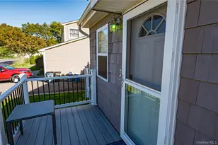 14 Donna Ln, Ronkonkoma, NY 11779 - Photo 3