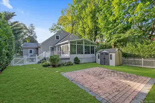 24 Summit Rd, Port Washington, NY 11050 - Photo 21