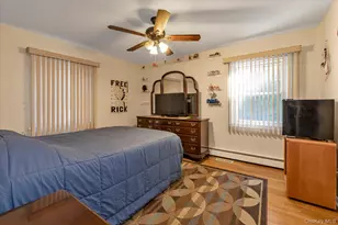 24 Summit Rd, Port Washington, NY 11050 - Photo 11