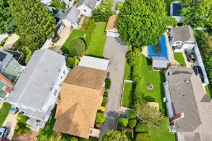 20 Munson Pl, East Rockaway, NY 11518 - Photo 13