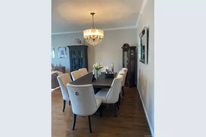 124 Brattle Circle, Melville, NY 11747 - Photo 5