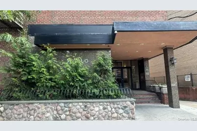 134-54 Maple Avenue #6E, Flushing, NY 11355 - Photo 1