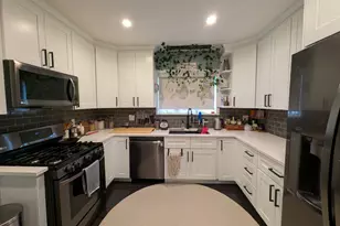 20 Sylvester Pl, Lynbrook, NY 11563 - Photo 5