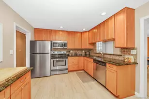 680 Harrison Ave, East Meadow, NY 11554 - Photo 19