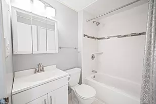 14 Petersburg Ct, Coram, NY 11727 - Photo 13