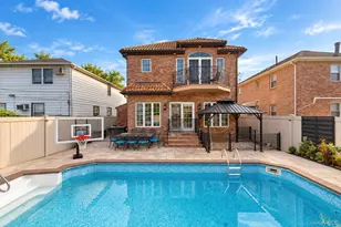 157-35 19th Ave, Whitestone, NY 11357 - Photo 39