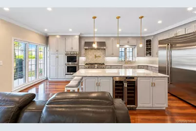 157-35 19th Avenue, Whitestone, NY 11357 - Photo 9