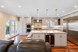 157-35 19th Ave, Whitestone, NY 11357 - Photo 9