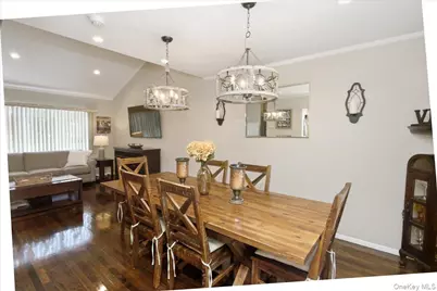840 Carolyn Court, Seaford, NY 11783 - Photo 7