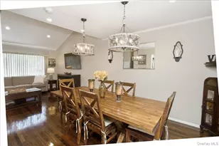 840 Carolyn Ct, Seaford, NY 11783 - Photo 7
