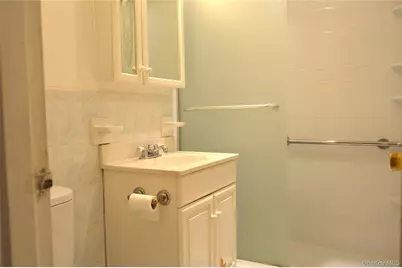 75 Noble Street #221, Lynbrook, NY 11563 - Photo 9