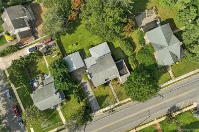 201 Hempstead Avenue, Malverne, NY 11565 - Photo 27