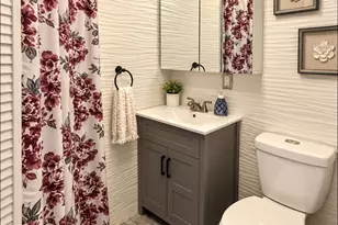 78-08 64th Pl, Glendale, NY 11385 - Photo 15