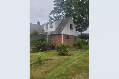 8144 168th Street, Hillcrest (Queens), NY 11432 - Photo 3