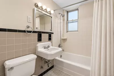 16 Main Street #2Y, East Rockaway, NY 11518 - Photo 7