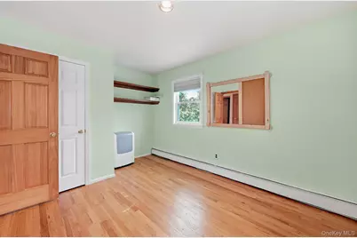 295 Depot Road, Huntington Station, NY 11746 - Photo 21