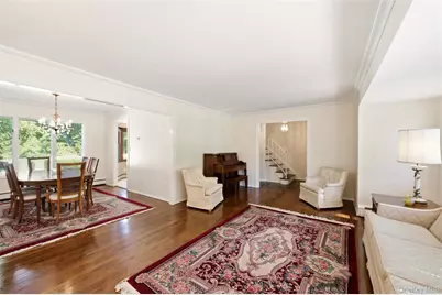 38 Nevinwood Place, Huntington Station, NY 11746 - Photo 5