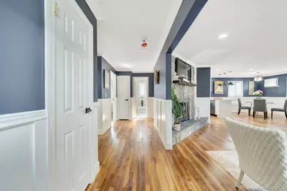 1980 Cameron Avenue, Merrick, NY 11566 - Photo 13