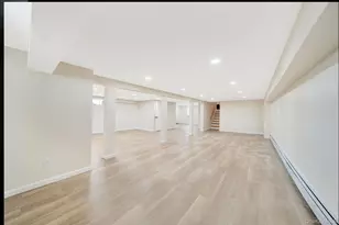 1980 Cameron Ave, Merrick, NY 11566 - Photo 37