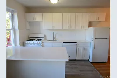 585 McLean Avenue #2A, Yonkers, NY 10705 - Photo 9