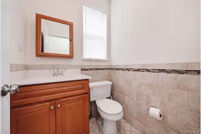 123 Clinton #A, Mineola, NY 11501 - Photo 7