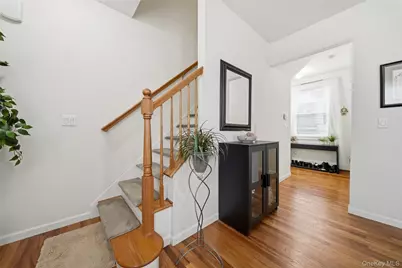 123 Clinton #A, Mineola, NY 11501 - Photo 9