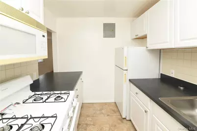 101 Carpenter Avenue #A1, Mount Kisco, NY 10549 - Photo 11