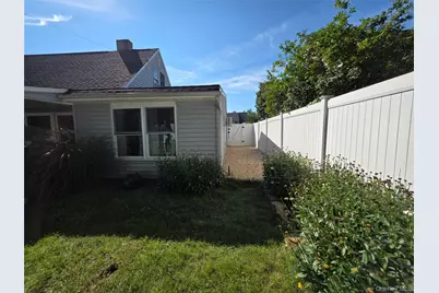 140 Springtime Lane W, Levittown, NY 11756 - Photo 25