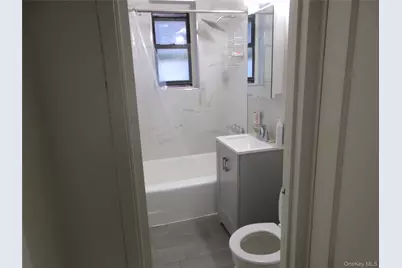 485 East Lincoln Avenue #212, Mount Vernon, NY 10550 - Photo 5