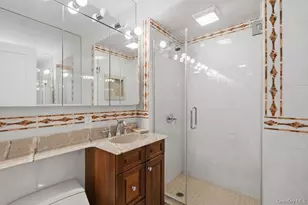 27010 Grand Central Parkway Pkwy, Floral Park, NY 11005 - Photo 31