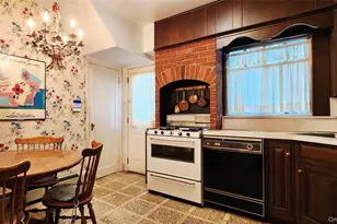 75-16 175th St, Fresh Meadows, NY 11366 - Photo 5