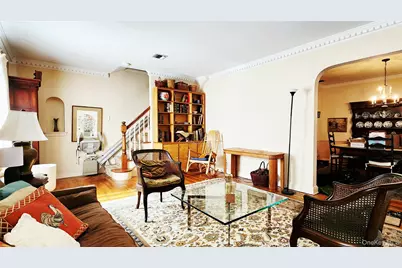 7516 175th Street, Fresh Meadows, NY 11366 - Photo 3