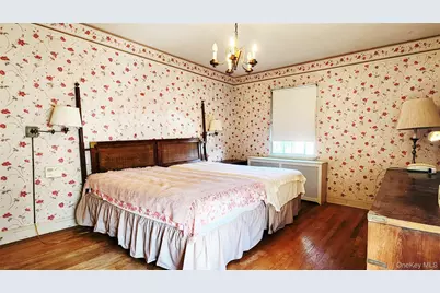 7516 175th Street, Fresh Meadows, NY 11366 - Photo 7