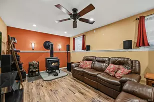 64 Forest Glen Rd, Valley Cottage, NY 10989 - Photo 23