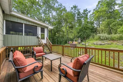 64 Forest Glen Road, Valley Cottage, NY 10989 - Photo 29