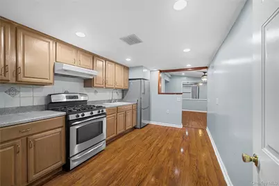 318 W 16th Street, Deer Park, NY 11729 - Photo 21