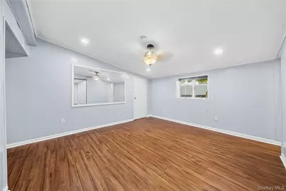 318 W 16th Street, Deer Park, NY 11729 - Photo 23