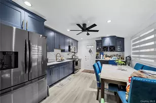 318 W 16th St, Deer Park, NY 11729 - Photo 7
