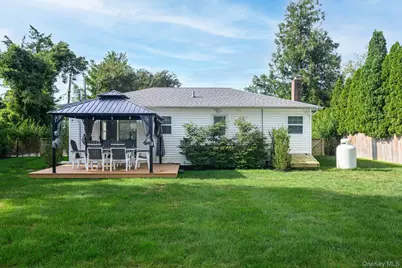 4 Southwind Road, Remsenburg, NY 11960 - Photo 11