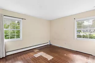 19 Wintergreen Dr, Coram, NY 11727 - Photo 15