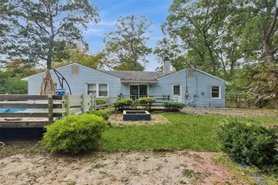 19 Wintergreen Drive, Coram, NY 11727 - Photo 23