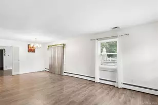 19 Wintergreen Dr, Coram, NY 11727 - Photo 5