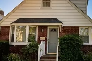 85-36 256th St, Floral Park, NY 11001 - Photo 1