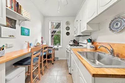 5621 Netherland Avenue #3D, Bronx, NY 10471 - Photo 11