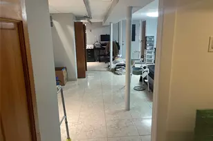 77-36 76th St, Glendale, NY 11385 - Photo 27