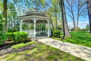 177 Canterbury Dr, Ridge, NY 11961 - Photo 31