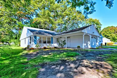 177 Canterbury Drive, Ridge, NY 11961 - Photo 3