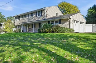 42 Marie Dr, Huntington, NY 11743 - Photo 3