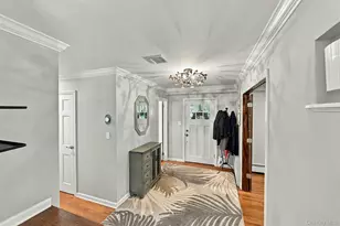 42 Marie Dr, Huntington, NY 11743 - Photo 7