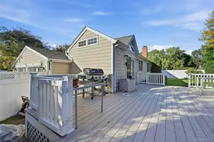 42 Marie Dr, Huntington, NY 11743 - Photo 29